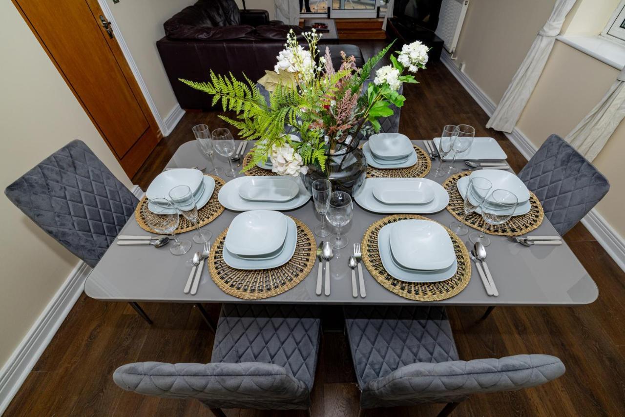 Two Bed Apartment Near Canary Wharf London Ngoại thất bức ảnh